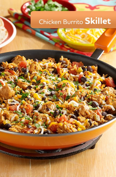 This Chicken Burrito Skillet is the perfect easy recipe for family dinner tonight! Chicken Burrito Skillet, Burrito Skillet, Meals Pasta, Ready Set Eat, Chicken Burrito, Skillet Dishes, Rice And Beans, Easy Skillet, Skillet Recipes