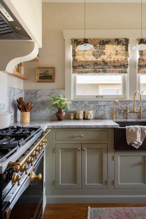 Sage Green Paint Color, Sage Green Paint, Colonial Kitchen, Sage Green Kitchen, Devol Kitchens, Furniture Office, Gorgeous Kitchens, Chic Kitchen, Kitchen Inspiration Design