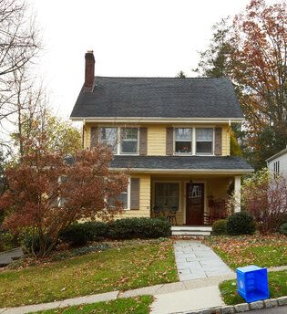 New Jersey Houses Exterior, Small Neighborhood House, New Jersey Suburbs, Suburban Apartment Building, Brick Suburban House, Small Suburban House Exterior, Suburban House Exterior, Suburb House, Cute Neighborhood