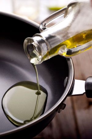 Healthy Cooking Oils, Pizza Fries, Measuring Ingredients, Mustard Oil, Cooking Oils, Edible Oil, Healthy Oils, Frying Oil, Canola Oil