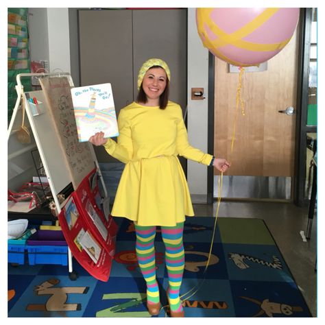 Teacher oh! The places you will go Costume Dr Suess Outfits For Teachers, Dr Suess Costumes For Adults, Dr. Seuss Costumes, Dr Seuss Costumes, Book Characters Dress Up, Dr. Seuss Book, Dress Up Storage, Character Dress Up, Book Character Day