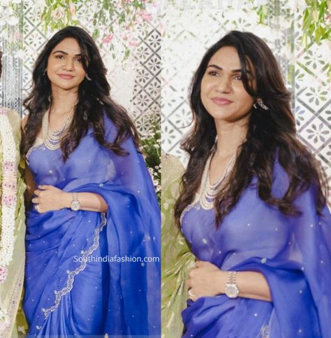 Allu Sneha Reddy's Ethereal Look at Varun Tej and Lavanya Tripathi's Engagement! – South India Fashion Varun Tej Wedding, Allu Sneha Reddy Saree, Sneha Reddy Saree, Sneha Reddy Jewellery, Allu Sneha Reddy Jewellery, Varun Tej Engagement, Allu Sneha Reddy, Sneha Saree, Blue Organza Saree