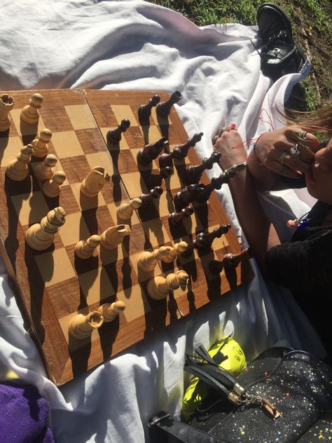 #chess #picnic #date #fun Chess Date Aesthetic, Chess Date, Hippie Music, Date Aesthetic, Catcher In The Rye, Couple Ideas, Picnic Date, Date Ideas, Rye