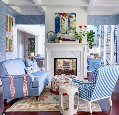 Designer of the Day - Preppy Empty Nester F Have A Good Weekend, Chinoiserie Chic, Big Reveal, Southern Home, The Breakfast, Breakfast Area, House And Home Magazine, Blue Christmas, Beautiful Space