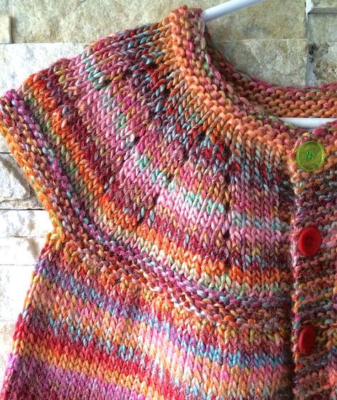 Colourful girl toddler cardigan Noro Knitting Patterns, Bolero Knitting Pattern, Kids Poncho Pattern, Hooded Baby Sweater, Noro Knitting, Toddler Girl Cardigan, Knitting Quilt, Kids Knitting, Toddler Cardigan