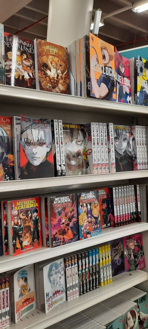 Manga Book Aesthetic, Manga Shopping, Manga Store, Manga Shelf, Manga Box Sets, Bookshelf Aesthetic, Otaku Room, Dump Ideas, Riyadh Saudi Arabia