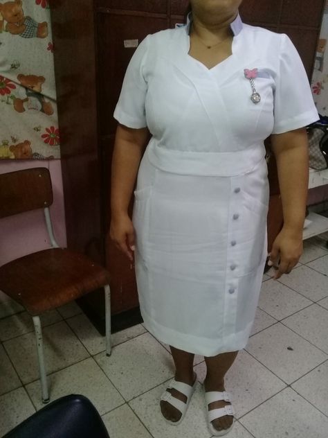 Nurses Dress Uniform Style, Nurse Uniform Modern White, Nurse Uniform Design, White Nurse Dress, Nurse Clothes, Waitress Outfit, Nurse Dress Uniform, African Hair Wrap, African Traditional Wear