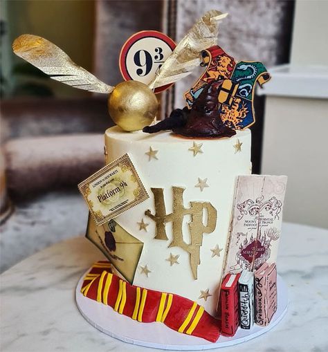 Harry Potter birthday cake, Harry Potter cake, Harry Potter theme cake, Harry Potter cake ideas Hogwarts Cake, Tort Harry Potter, Hogwarts Birthday, Harry Potter Theme Cake, Gateau Harry Potter, Harry Potter Theme Birthday, Harry Potter Birthday Cake, Cumpleaños Harry Potter, Harry Potter Bday