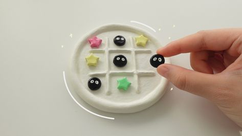 Air Dry Clay Projects Studio Ghibli, Small Things To Make With Clay Easy, Idea With Clay, Coaster Air Dry Clay, Cute Airdryclay Ideas, Air Dry Clay Small Ideas, Easy Clay Crafts Air Dry, Cute Magnets Diy, Ideas For Air Dry Clay