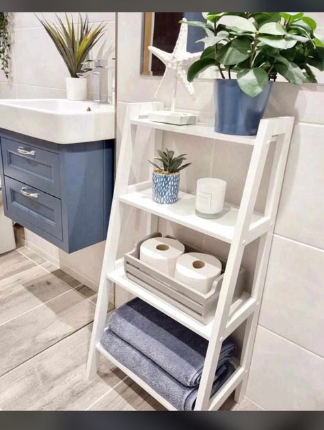 Bathroom Ladder Shelf, Restroom Decor, Bathroom Decor Apartment, Bathroom Design Decor, Upstairs Bathrooms, Bathroom Inspiration Decor, Small Bathroom Decor, Bathroom Inspo, House Bathroom