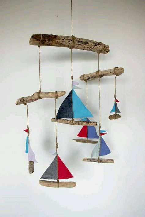 Boat Mobile, Driftwood Boat, Deco Marine, Driftwood Diy, Driftwood Art Diy, Driftwood Projects, Driftwood Decor, Driftwood Crafts, Nautical Baby Shower