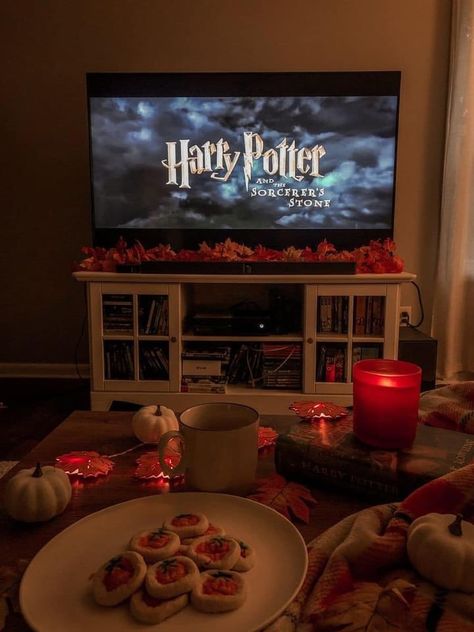 Halloween Movie Night Aesthetic, Fall Movie Night, Couples Movie Night, Movie Night Aesthetic, Harry Potter Movie Night, Harry Potter Movie, Halloween Movie Night, Halloween Movie, Movie Nights