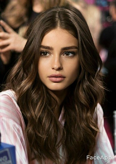 Pretty People With Brown Eyes, Women With Brown Hair And Brown Eyes, Brown Hair Brown Eyes Model, Brown Hair Models Woman, Woman With Brown Hair And Brown Eyes, Dark Hair Tan Skin Brown Eyes, Dark Hair Dark Eyes Girl, Pale Brunette Brown Eyes, Brown Hair Green Eyes Woman