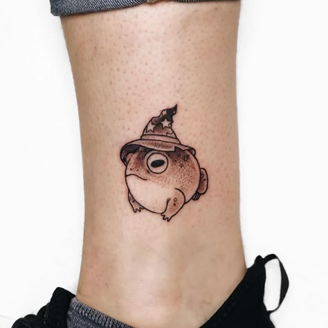 Realistic Toad Tattoo, Hypno Toad Tattoo, Frog Wizard Tattoo, Toad Tattoos, Wizard Frog Tattoo, Cute Frog Tattoo, Toad Tattoo, Wizard Tattoo, Artsy Tattoos