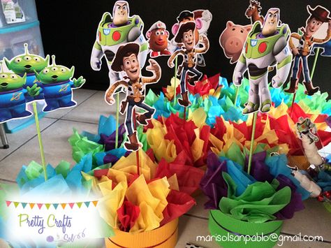 Centros de mesa Toy Story Toy Story Centerpieces, Elmo Birthday Party Boy, Toy Story Birthday Cake, Toy Story Baby, Elmo Birthday Party, Toy Story Theme, Story Birthday, Toy Story Birthday Party, Elmo Birthday