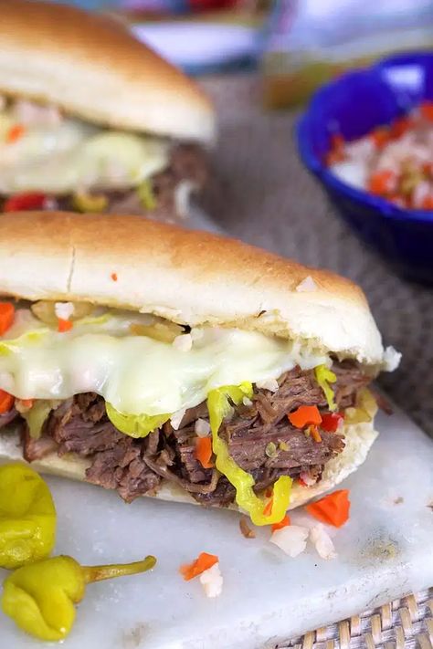 Crock Pot Italian Beef Sandwich - The Suburban Soapbox Italian Beef Sandwiches Crockpot, Chicago Style Italian Beef, Beef Sandwiches Crock Pot, Corn Beef Reuben Sandwich, Crock Pot Italian Beef, Chicago Beef, Sandwich Italian, Chicago Italian Beef, Italian Beef Crockpot