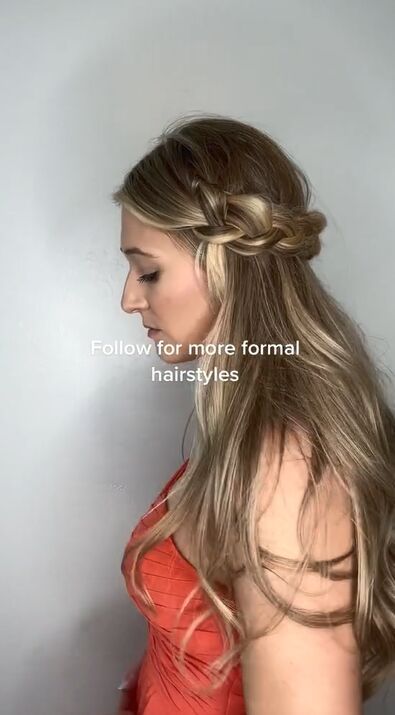 Looking for a half-up half-down hairstyle? Try out this braided crown look with me! Half Up Half Down Braid, Braid Crown, Braided Crown, Double Buns, 2 Braids, Clear Hair, Strand Braid, Crown Braid, Happy Things