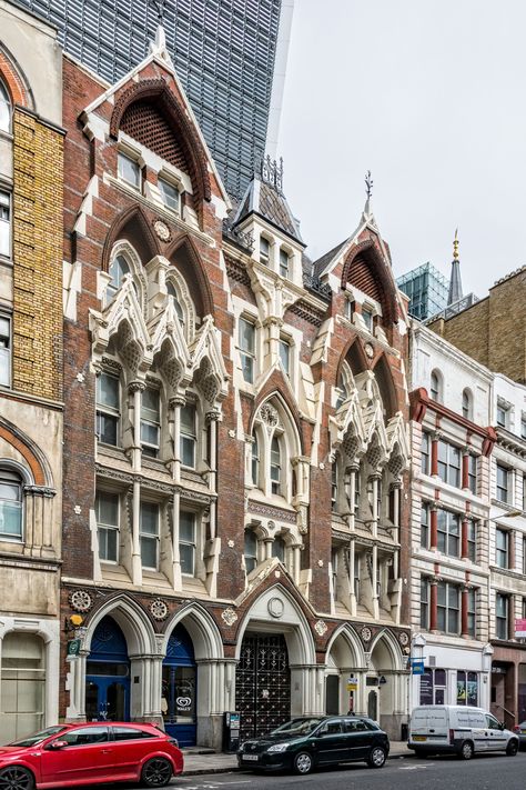 5 of the Best Gothic Revival Buildings in London Photos | Architectural Digest Neogothic Architecture House, Gothic Revival House Exterior, Gothic London, Neo Gothic Architecture, Corner Building, Gothic Revival House, Palace Of Westminster, Gothic Revival Architecture, Architecture London