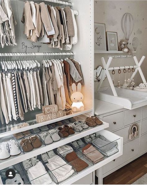 Baby Room Closet, Cozy Baby Room, Newborn Room, Baby Nursery Organization, Baby Nursery Inspiration, Baby Room Organization, Baby Room Themes, Baby Room Neutral, Baby Boy Room Decor