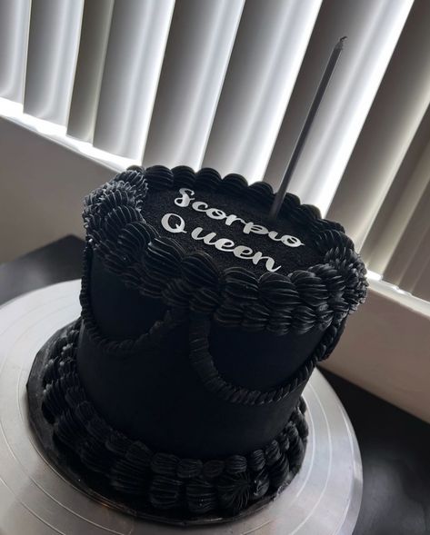 Scorpio Queen 🖤🦂 #blackvintagecake #vintage #cake #blackcake #blackhoroscope #instagram #instadaily #homebaker #blackswissmeringuebuttercream #americanbuttercream #swissmeringue #vanillacale Scorpio Queen, Swiss Meringue Buttercream, Swiss Meringue, Vintage Cake, Butter Cream, Queen, Cake, Quick Saves, Instagram