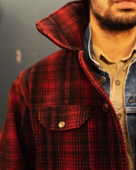 Concrete Matter on Instagram: “The Buffalo Plaid, Red and Black Checkered Plaid, Mackinaw Plaid or in Dutch 'Houthakkers' (Lumberjack) Plaid has been a staple fabric for…” Lumber Jack Dress, Vintage Lumberjack, Lumberjack Aesthetic, Lumberjack Plaid, Plaid Button-up Outdoor Outerwear, Lumberjack, Buffalo Plaid, Well Dressed Men, Well Dressed