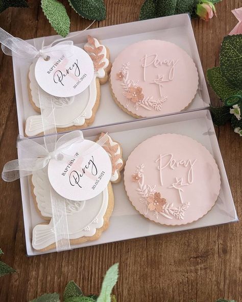 Godparent Cookies, Baptism Reception, Cake Styling, Christening Cookies, Ideas Bautizo, Cookies Box, Christening Decorations, Cookie Wedding Favors, Baptism Ideas