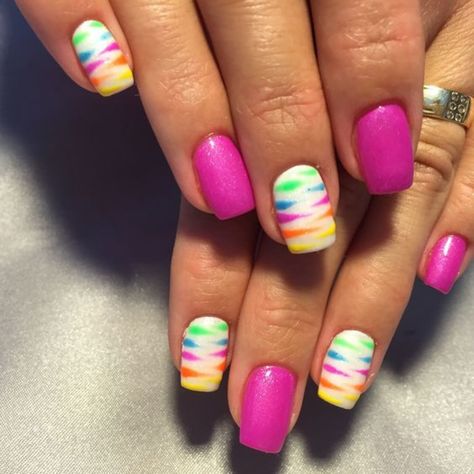 Nail Art Designs For Summer, Spring Pedicure, Summer Nails 2023, Feather Nails, Neon Nail Designs, Summer Gel Nails, Lavender Nails, White Acrylic Nails, Vibrant Nails