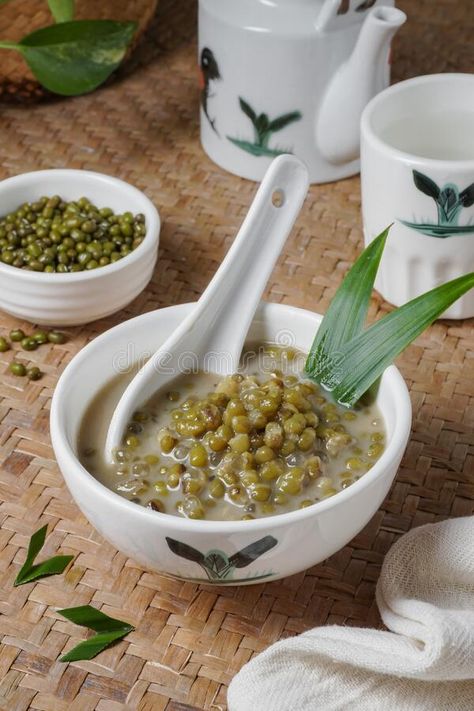 Sweet porridge Mung Seans or Bubur Kacang royalty free stock photography Bubur Kacang Hijau Aesthetic, Sweet Porridge, Asian Spices, Food Pic, Food Making, Indian Snacks, Indonesian Food, Night Market, Stock Photography Free