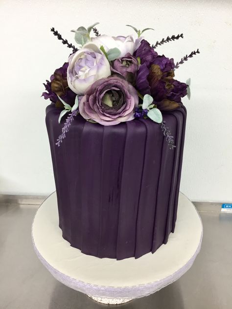 Purple 30th Birthday Cake, Plum Wedding Cake Ideas, Dark Purple Birthday Cake, Dark Purple Cake, 70th Cake, 30th Cake, Double Barrel Cake, Eggplant Wedding, Dark Purple Wedding