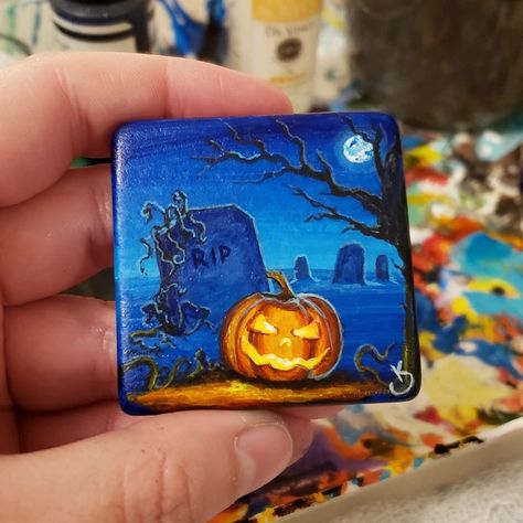 Halloween painted stone tile Halloween Canvas Paintings, Cute Easy Paintings, Halloween Rocks, Painted Stone, Halloween Painting, Canvas Ideas, Stone Tile, Painted Rock, Paint Ideas