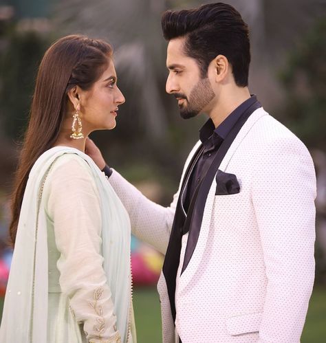 Hiba Bukhari, Pakistani Bridal Hairstyles, Danish Taimoor, Best Couple Pictures, Alia Bhatt Photoshoot, Chinese Historical Drama, Pak Drama, Romantic Couples Photography, Kids Frocks Design