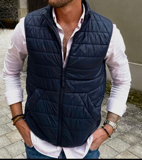 Mens Puffy Vest Outfits, Blue Gilet Outfit, Sleeveless Puffer Jacket Outfit, Blue Vest Outfit, Puffy Vest Outfit, Vest Outfits Men, Puffer Jacket Outfit, Outdoor Jackets, Casual Man