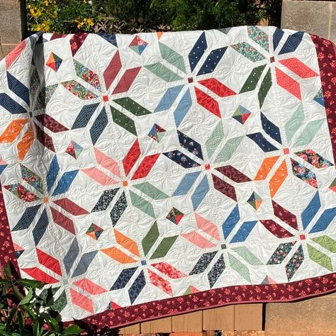 Summer Breeze PDF Quilt Pattern Layer Cake Friendly in 6 Size Options - Etsy Australia Summer Breeze Quilt, Layer Cake Quilt Pattern, Beginner Quilts, Layer Cake Quilt, Layer Cake Quilt Patterns, Fat Quarter Quilt Pattern, Cake Quilt, Layer Cake Quilts, Paper Quilt