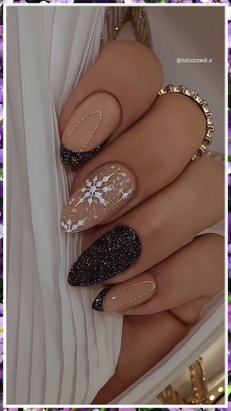 Looking for unique winter nail ideas? Look no further! Discover 7 stunning manicure tips to elevate your winter nail game. From intricate designs to bold colors, these winter nail ideas will make your nails stand out. Get ready to rock the season with these unique winter nail inspirations! Cute Winter Nails, January Nail Designs, January Nails, Winter Nails Acrylic, Christmas Gel Nails, Christmas Nails Acrylic, Xmas Nails, Christmas Nail, Chic Nails