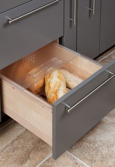 GREENFIELD - Storage - Bread drawer with plastic sliding lid Bread Drawer, New Oven, Beautiful Kitchen Designs, Kitchen Redesign, Bread Storage, Organization Products, Modern Kitchen Cabinets, Butler's Pantry, Kitchen Cabinetry