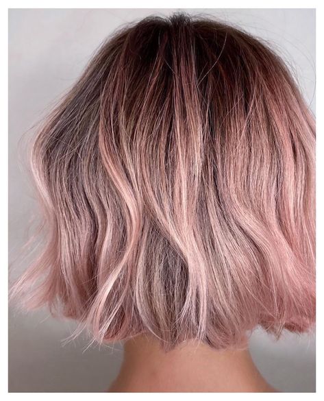 Pink Choppy Bob, Short Pale Pink Hair, Pastel Pink Bob Hair, Pink Balayage Short Hair, Light Pink Bob, Pink Hair Bob, Pink Bobs, Pink Bob Hair, Short Pink Bob