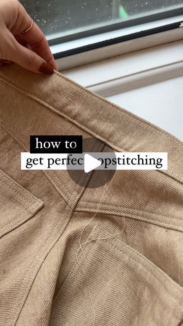 Alexandria on Instagram: "the trick to perfect waistband topstitching is to attach the inside of the waistband first. And then you can fold the waistband to the right side, tucking in the seam allowance, and topstitch from the right side.     This is the reverse way of every set of instructions I’ve ever seen but I can assure you it works! LOL. And you don’t have to worry about “catching” the inside this way.       #MeMadeEveryday #SewistsofInstagram #MeMade #helenejeans" Sawing Technique, Sewing Waistband, Waistband Tutorial, Seam Finishes, Sewing Measurements, Threads Magazine, Sewing Shorts, Sewing Pants, Crafts Sewing Patterns