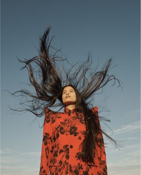 Paola Kudacki Flashes 'Wind of Change' for Vogue Russia September 2020 — Anne of Carversville Hair Wind Photography, Wind Photoshoot, Wind Photography, Hair Wind, Hair Blowing In The Wind, Paola Kudacki, Hair In The Wind, Touch The Sky, Vogue Brazil