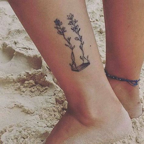 Ornamental style swing tattoo on the left ankle. Tattoo artist: Luiza Oliveira Swing Tattoo, Places For Tattoos, Ankle Tattoos For Women, Text Tattoo, Temporary Tattoo Designs, Sister Tattoos, Unique Tattoo, Ankle Tattoo, Little Tattoos