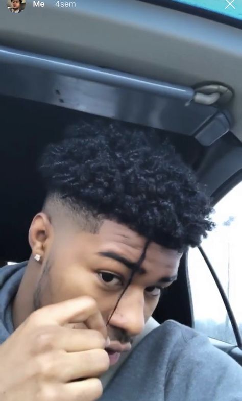 Short Curly Afro Hairstyles Men, Afro Curls Men, Curls Black Men Hair, Short Curly Hair Black Man, Pogba Hair, Curly Hair Men Black Afro, Black Hair Fade, Afro Hair Fade, Black Man Haircut Fade