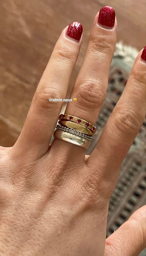 Old Money Ring Stack, Cool Ring Stacks, Classy Necklace Stack, Oura Ring Styling, Mixed Metal Ring Stack, Heartless By Elsie Silver, Willa Grant, Two Tone Jewelry, Elsie Silver