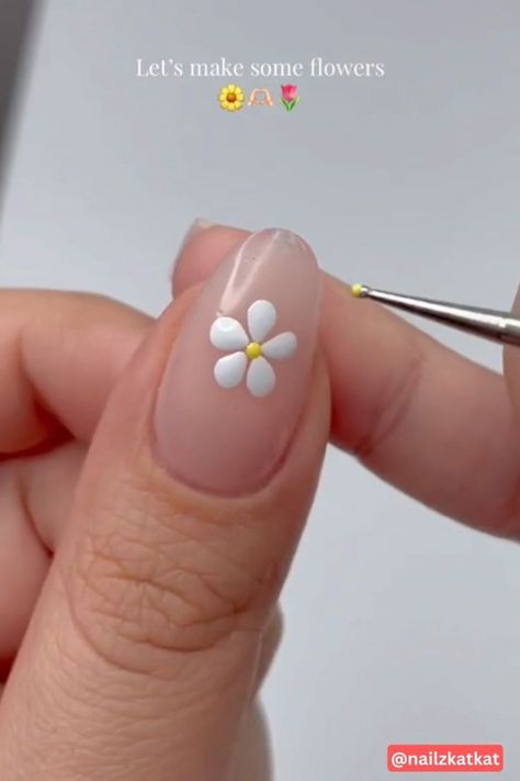 Quick Nail Art, Pink Nail Art Designs, Simple Spring Nails, Summer Nail Designs, Nail Designs Tutorial, Spring Nail Designs, Floral Nail Art, Nail Art Designs Videos, Nail Art Videos