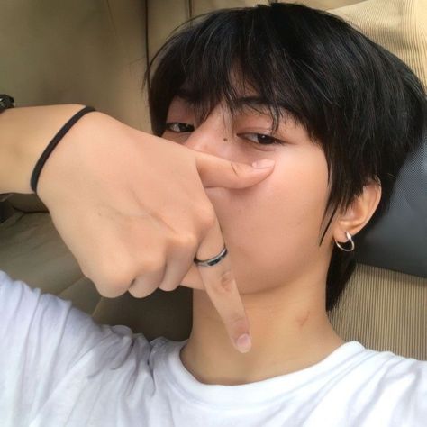 Male Rpw Ports, Brp Port Western, Western Port Boy, Handsome Selfies, Hands On Face, Random Port, Rpw Boy, Boy Port, Rp Port