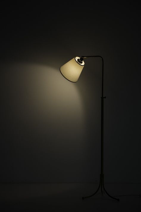 Lamp Light Wallpaper, Lamp Wallpaper Iphone, Lamp Wallpaper, Light Pic, Lamp Background, Lamp Photography, Aesthetic Lamp, Minuman Starbucks, Studio Wallpaper