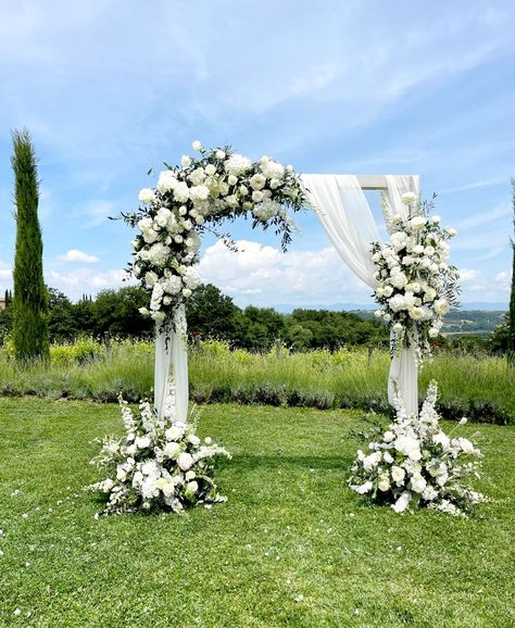 Wedding Arch Photo Backdrop, Outside Ceremony Decor Walkways, Wedding Altar Indoor, Gazebo Decor, Wedding Trellis, Wedding Pergola, Ceremony Decorations Outdoor, Nikah Decor, Gazebo Decorations