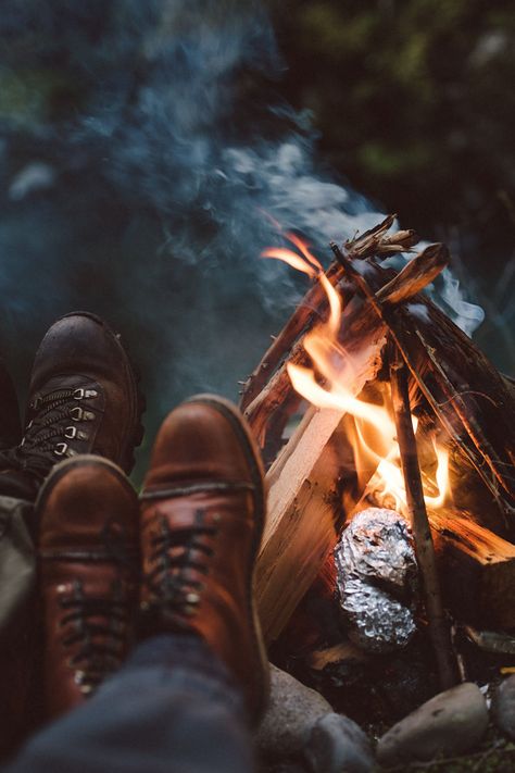 Aesthetic Camping, Camping Photography, Camping Aesthetic, Its A Mans World, Camping Outfits, Camping Essentials, Mans World, Camping Life, Camping And Hiking