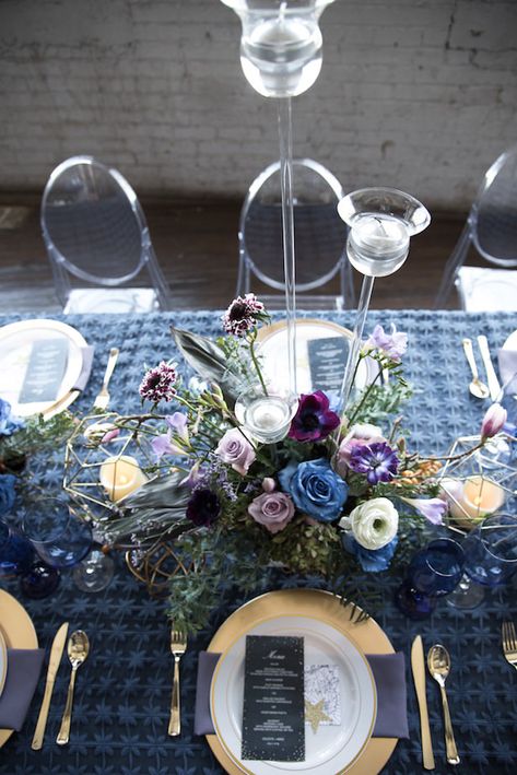 Navy blue and ultra violet wedding tablescape - Vanessa Anne Photography #centerpiece #celestialwedding #weddinginspiration #sponsored #weddings #ultraviolet #purple #weddingcenterpiece #bluewedding Navy Blue And Lavender Wedding Decor, Purple And Navy Blue Wedding, Navy And Purple Wedding, Cosmic Wedding, Purple And Blue Wedding, Blue And Purple Wedding, Classic Blue Wedding, Celestial Wedding Theme, Blue Purple Wedding