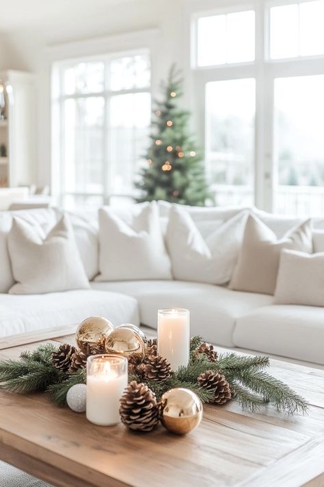 17 Chic Organic Modern Christmas Decor Ideas for Your Home Organic Modern Christmas, Modern Christmas Decor Ideas, Christmas Styling, Red Tablecloth, Green Napkins, Cozy Christmas Decor, Modern Christmas Decor, Simple Christmas Decor, Christmas Interiors