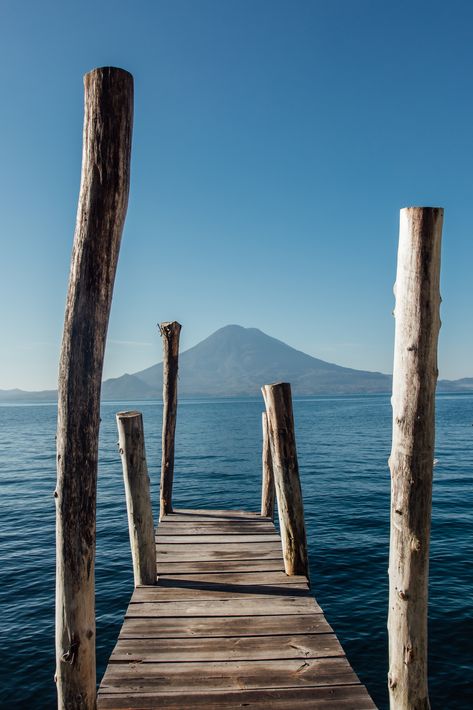 Lago Atitlán | Lake Atitlán | Panajachel | Guatemala #guatemala #visitguatemala #travel #panajachel #centralamerica Guatemala Wallpaper, Green And Blue Bedroom, Guatemala Wedding, Belize Beach, Lake Atitlan Guatemala, Belize Resorts, Dream Bigger, Guatemala Travel, Guatemala City