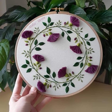 Embroidery Hoop Art Flowers, Floral Embroidery Patterns Printable, Simpul Makrame, Sulaman Pita, Embroidery Hoop Art Diy, Flowers Cross Stitch, Basic Hand Embroidery Stitches, Hand Embroidery Patterns Free, Simple Hand Embroidery Patterns